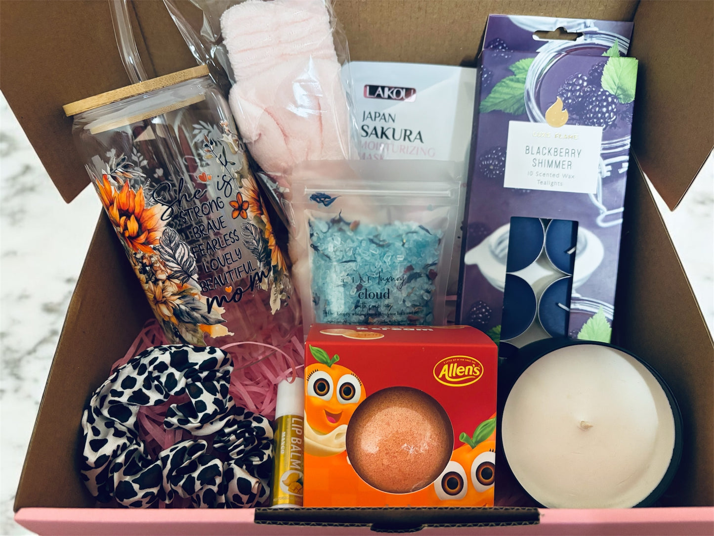Cute lil Mother’s Day gift box ✨