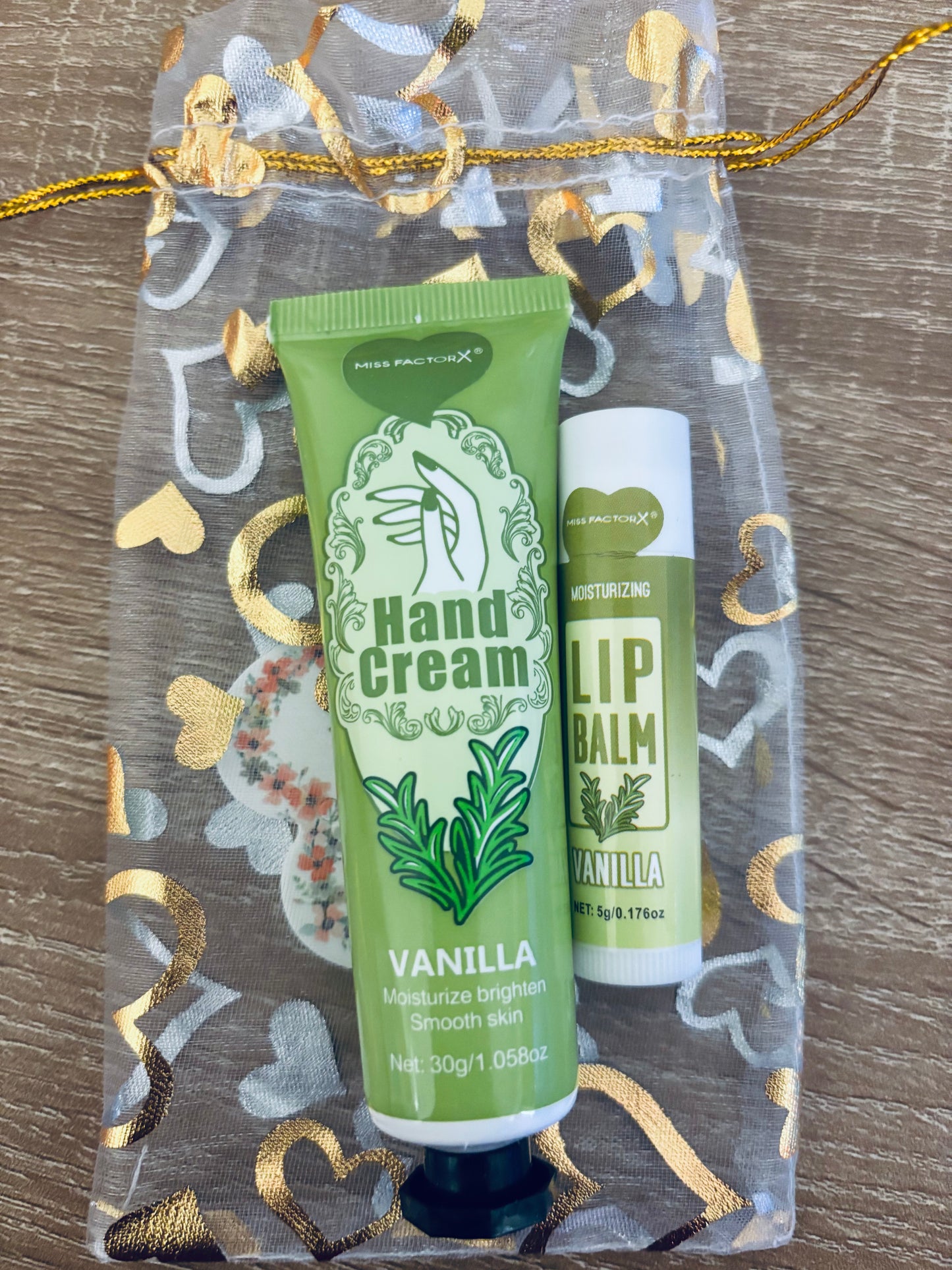 ✨ Cute lil Lip Balm & Hand Cream set. ✨